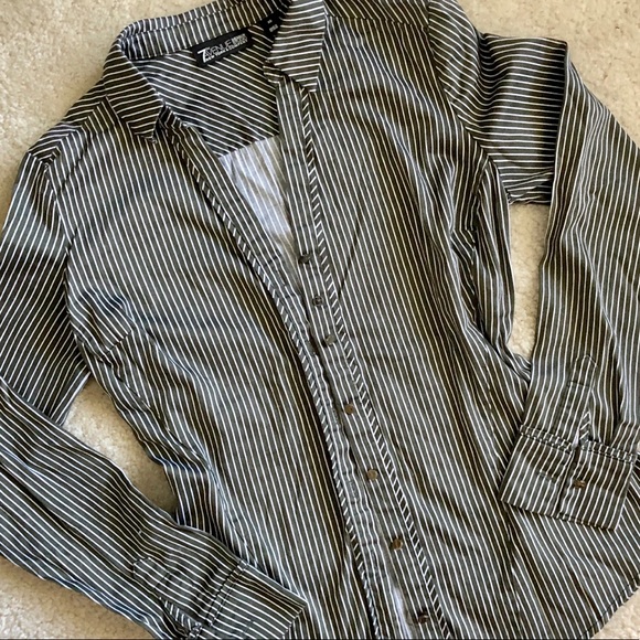 NY&Co Striped Button Down Top - Picture 2 of 5